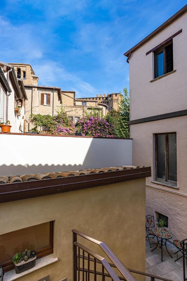 Civiconove Affittacamere Gradara Extérieur photo